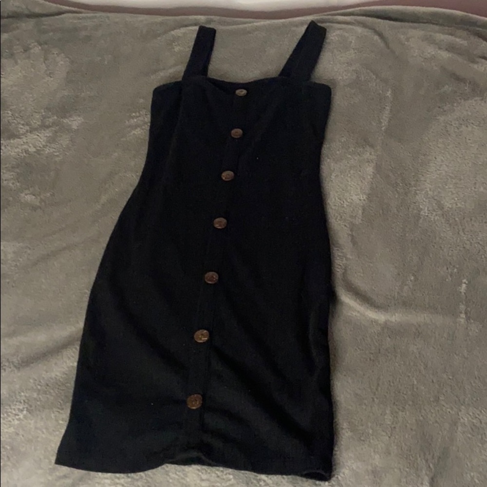 Cute Summer Fitted Black Dress With Brown Buttons!